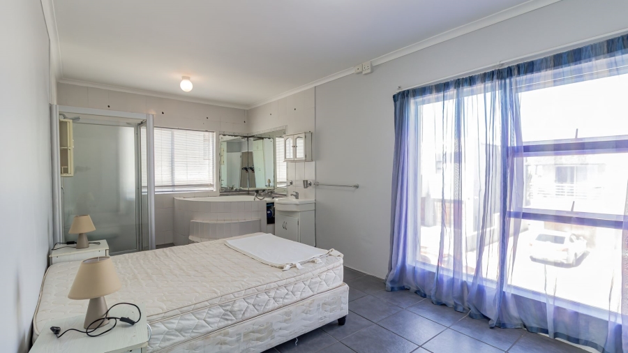 To Let 3 Bedroom Property for Rent in Waterfront Western Cape